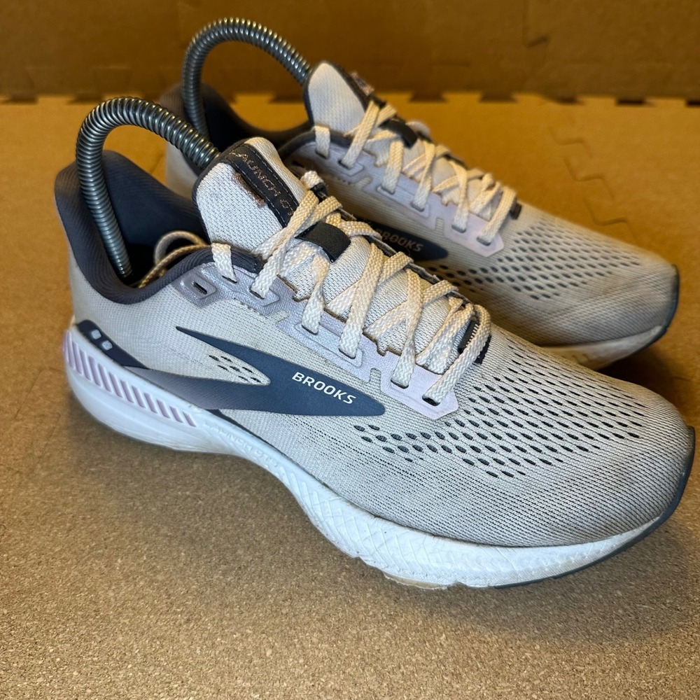 Brooks Launch GTS 8 Running Shoe Women 6.5 Grey Navy Support Sneaker 1203461B653